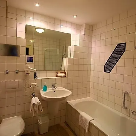 Hotel Berghof 2*