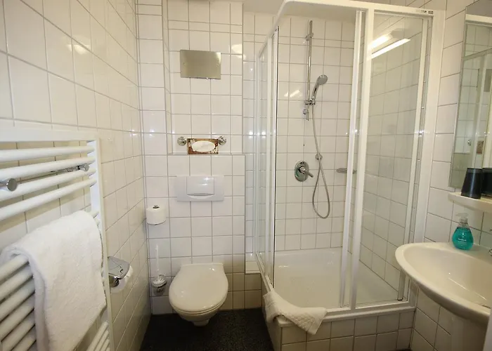 Berghof 酒店 Albersweiler